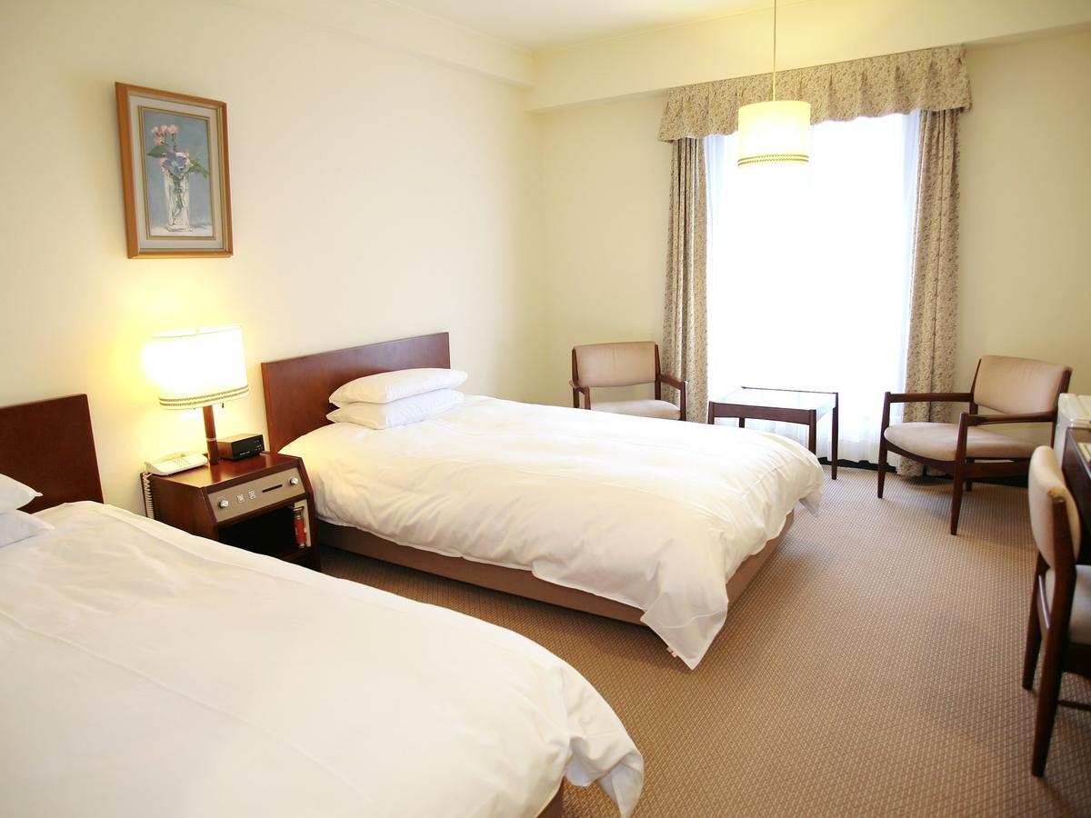 Hotel New Tanaka Yamaguchi Esterno foto